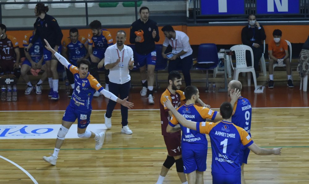 İnegöl Belediyespor - Arhavi Voleybol: 3-0