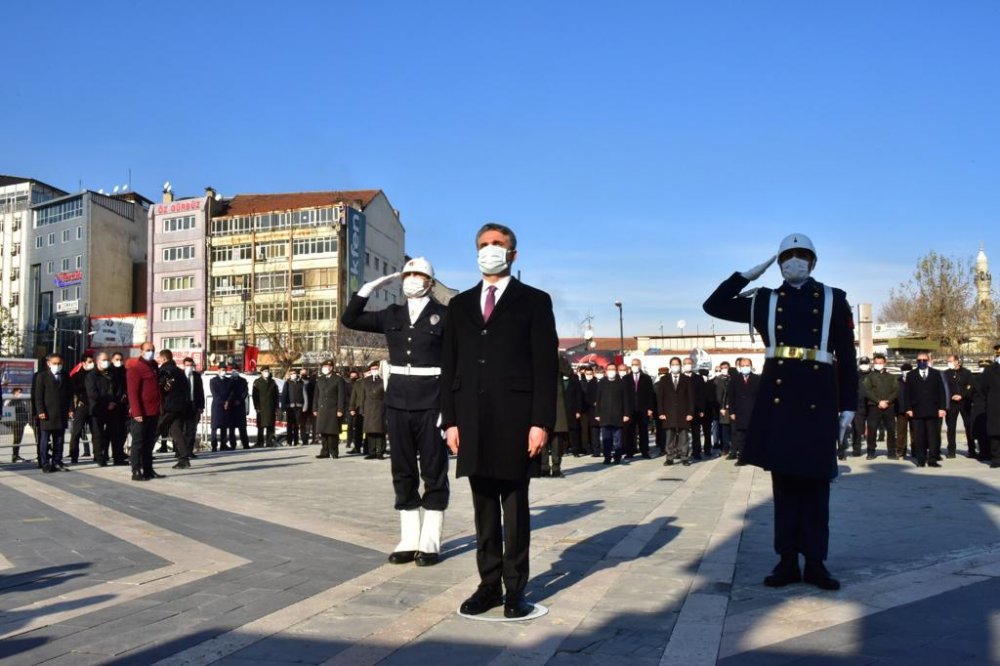 İsmet İnönü, 47'nci ölüm yıl dönümünde anıldı