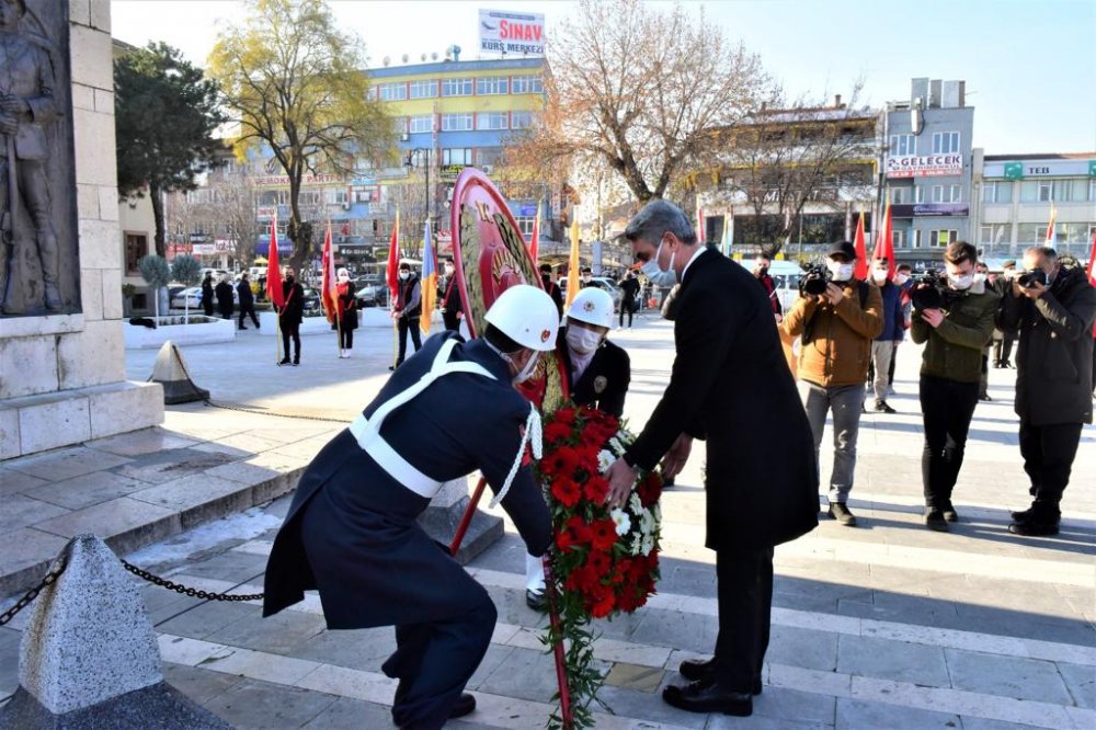 İsmet İnönü, 47'nci ölüm yıl dönümünde anıldı