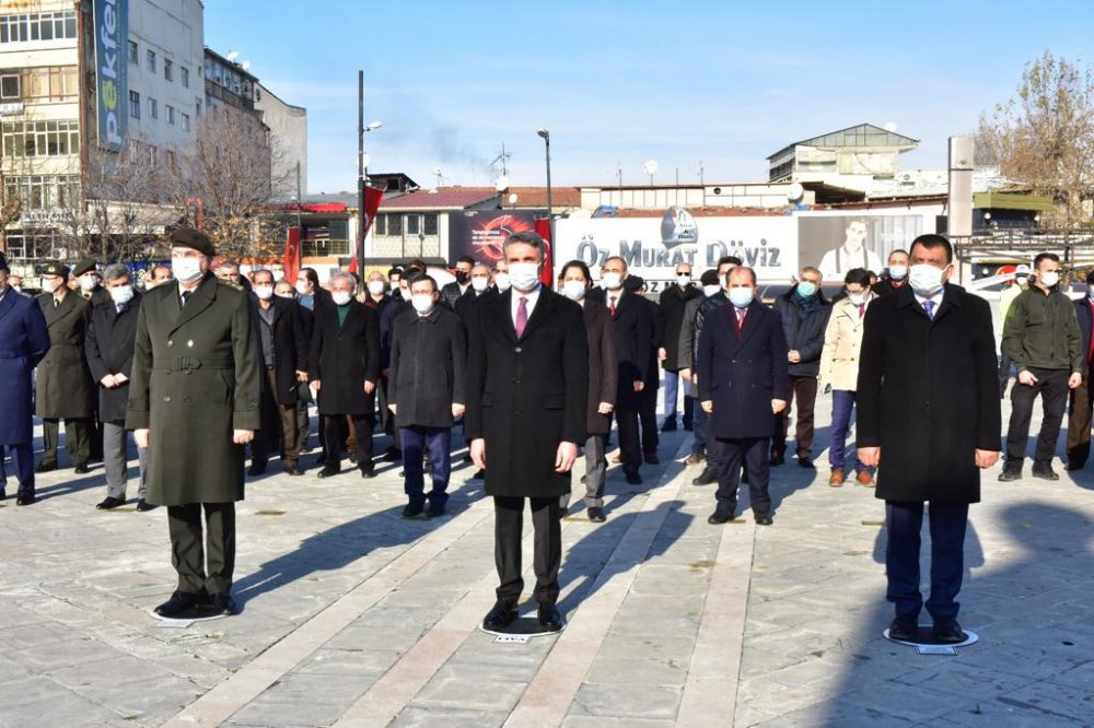 İsmet İnönü, 47'nci ölüm yıl dönümünde anıldı