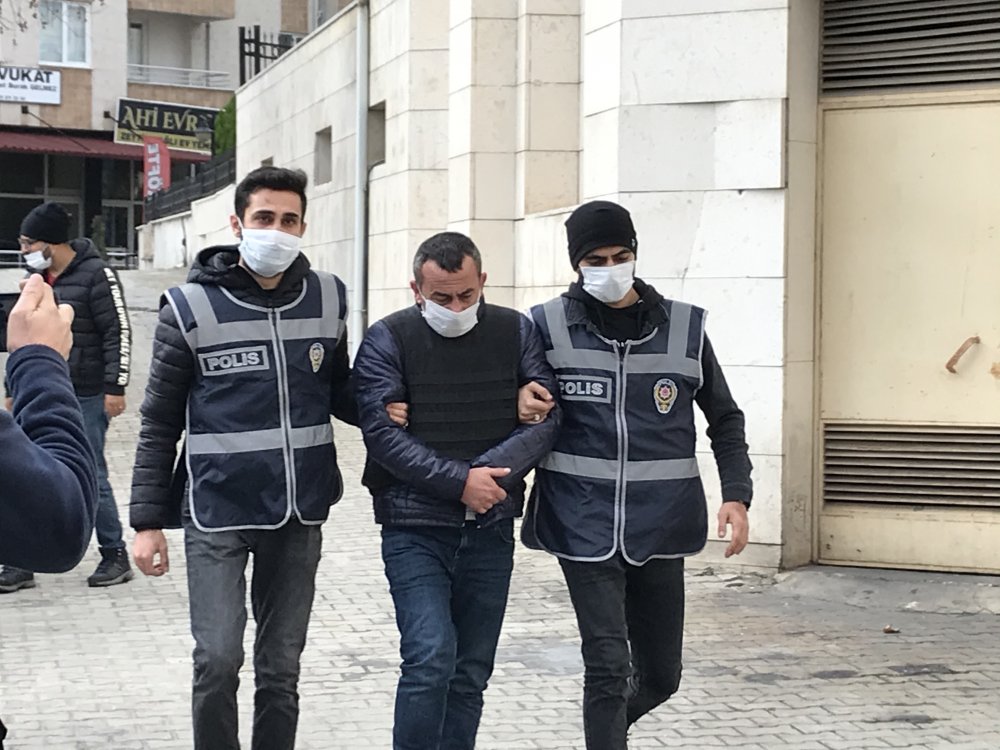 Kıskançlık' yüzünden tartıştığı eşini pompalı tüfekle öldürdü