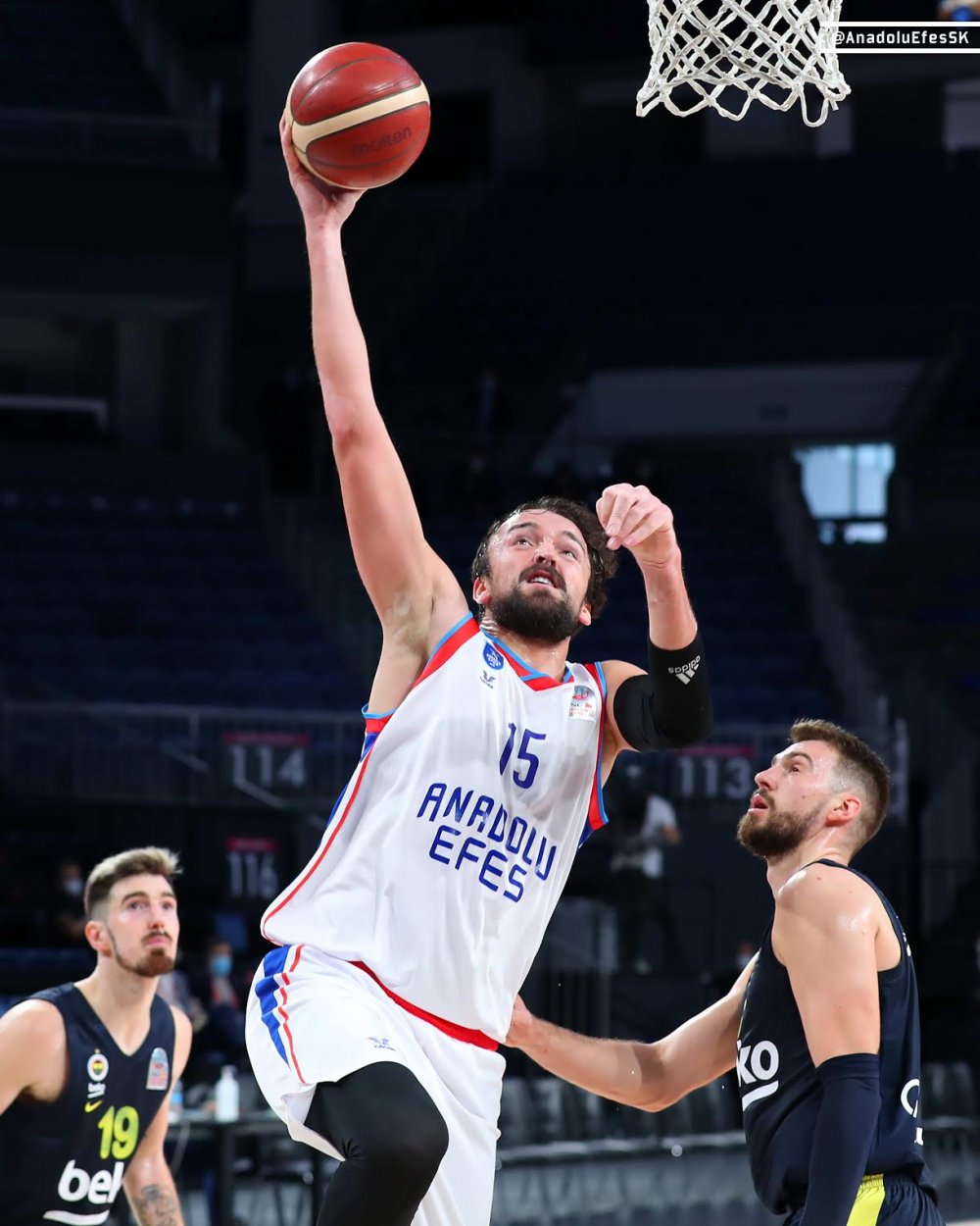 Anadolu Efes - Fenerbahçe Beko: 85-72