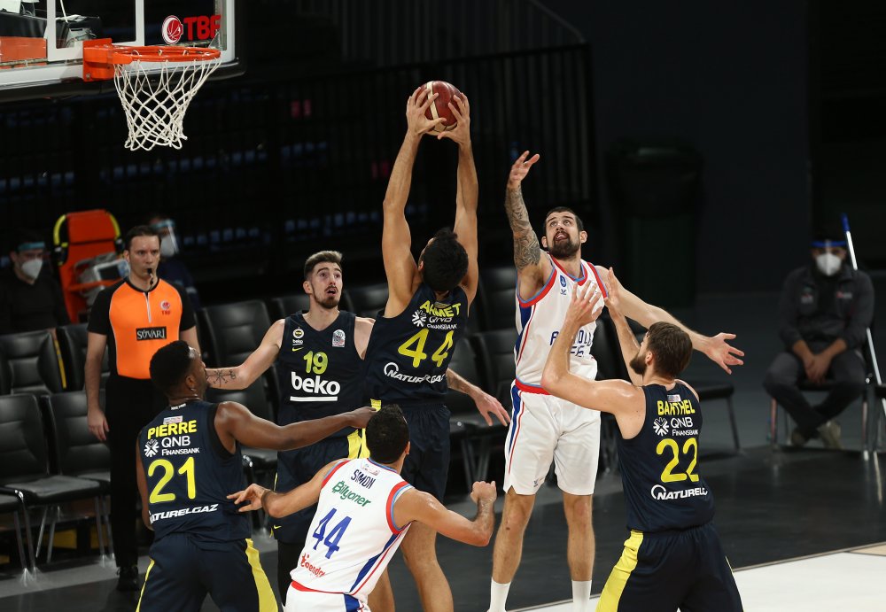 Anadolu Efes - Fenerbahçe Beko: 85-72