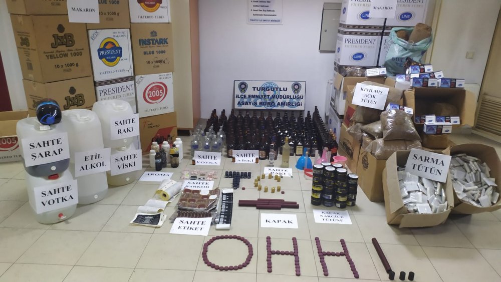 Manisa'da yılbaşı öncesi 'sahte içki' operasyonu: 2 gözaltı