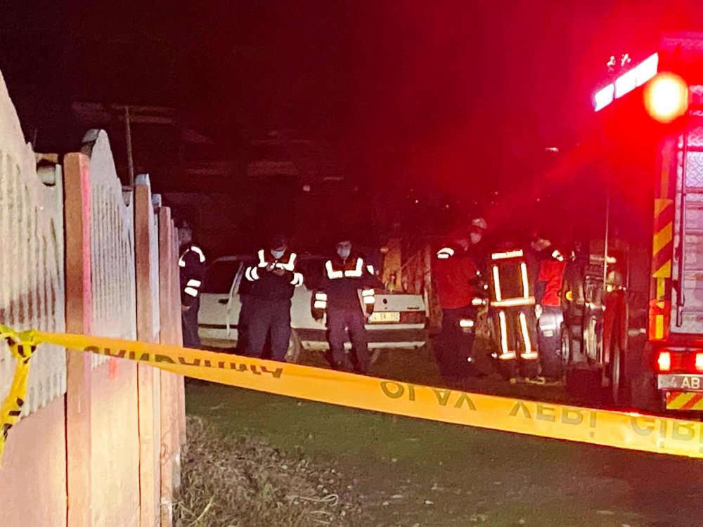 Sakarya'da evde çıkan yangında baba ve kızı öldü, oğlu yaralandı