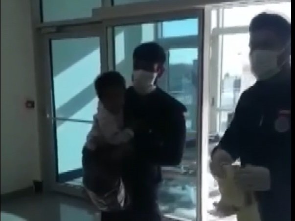 Üzerine kaynar su dökülen Roda'nın tedavisine başlandı