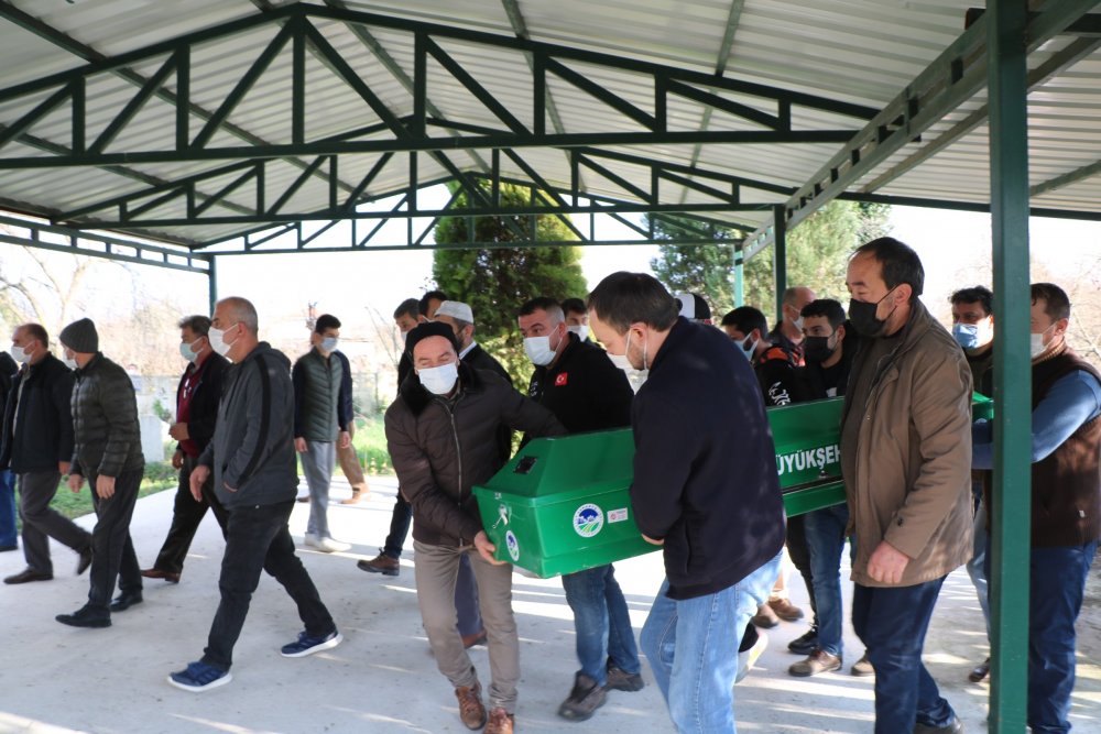 Yangında hayatını kaybeden baba ve kızı, son yolculuğuna uğurlandı