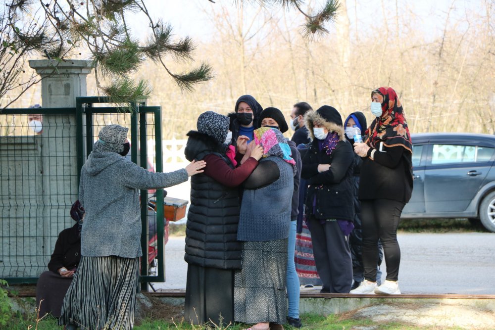 Yangında hayatını kaybeden baba ve kızı, son yolculuğuna uğurlandı