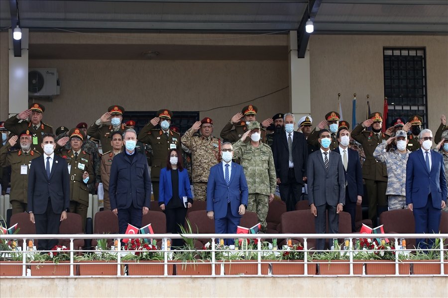 Bakan Akar, Libya'ya gitti