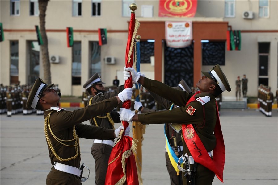 Bakan Akar, Libya'ya gitti