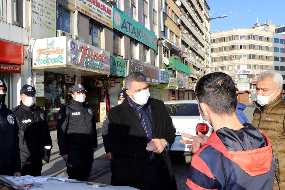 Gaziantep'te, Emniyet Müdürü Zeybek de denetime katıldı