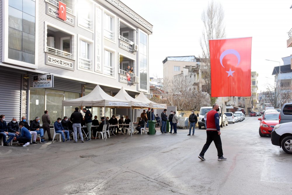İzmir'e şehit ateşi düştü