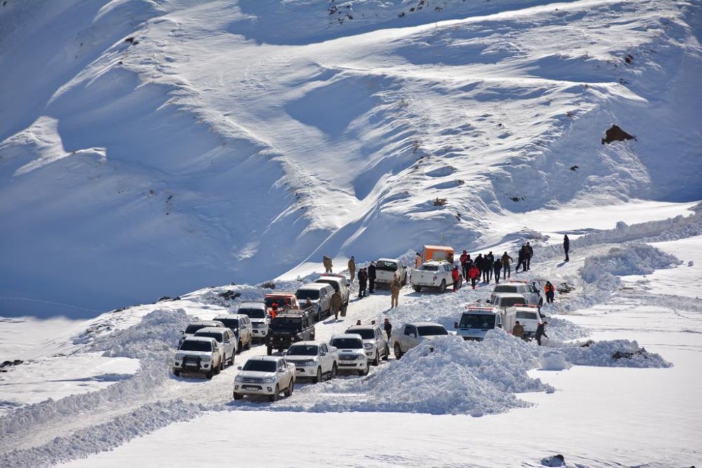 Kahreden haber MSB' verdi: Hakkari'de çığ altında kalan 1 asker şehit oldu, 1 asker aranıyor