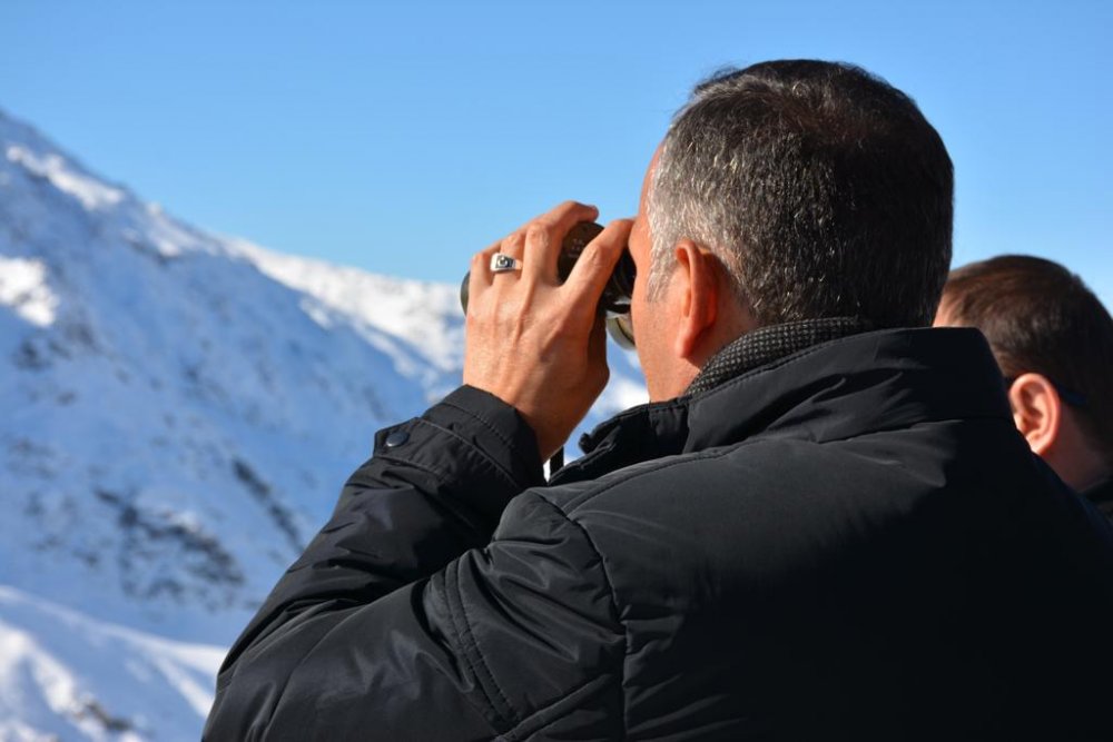 Kahreden haber MSB' verdi: Hakkari'de çığ altında kalan 1 asker şehit oldu, 1 asker aranıyor