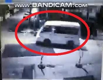 Kapkaç şüphelisi, kaçtığı araçtan tespit edilerek yakalandı