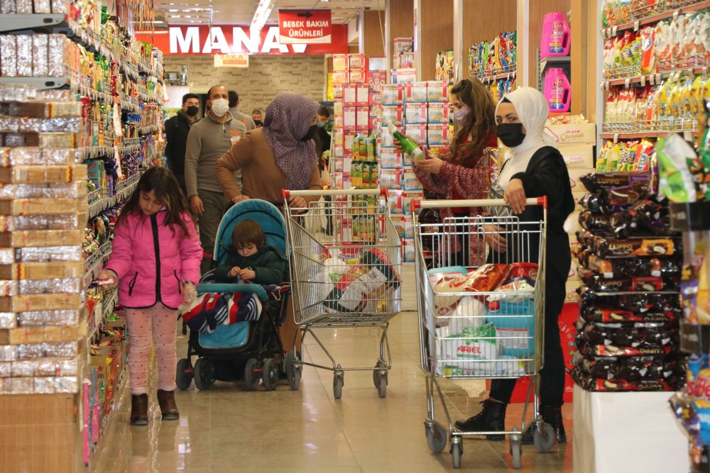 Market çalışanları depresyonda