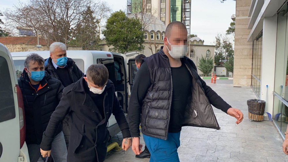 Tripleks villada kumar oynayan 47 kişi yakalandı
