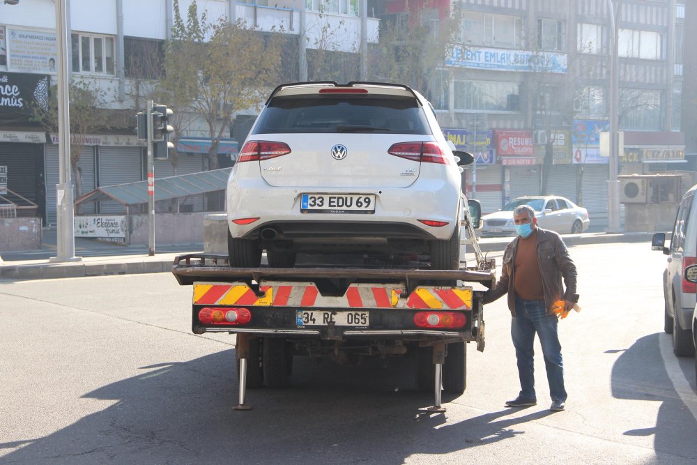 'Yeğenimi hastaneye götürüyorum' dediği otomobilden uyuşturucu çıktı'