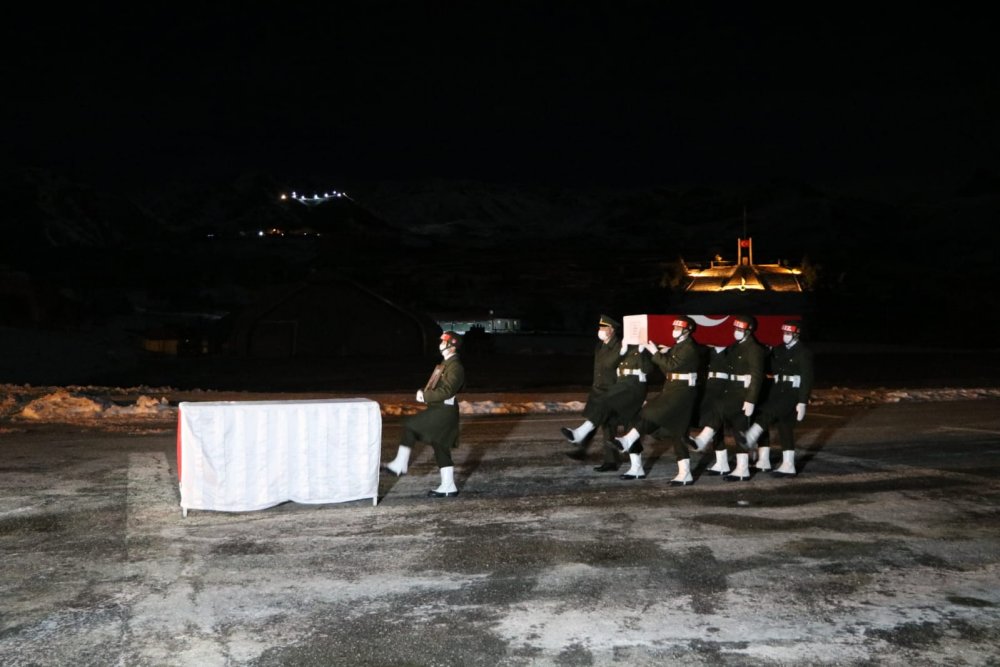 Çığ şehidi, Hakkari'de törenle memleketine uğurlandı