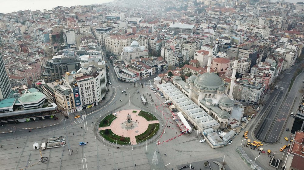 Kısıtlamada İstanbul'un keyfini turistler çıkardı