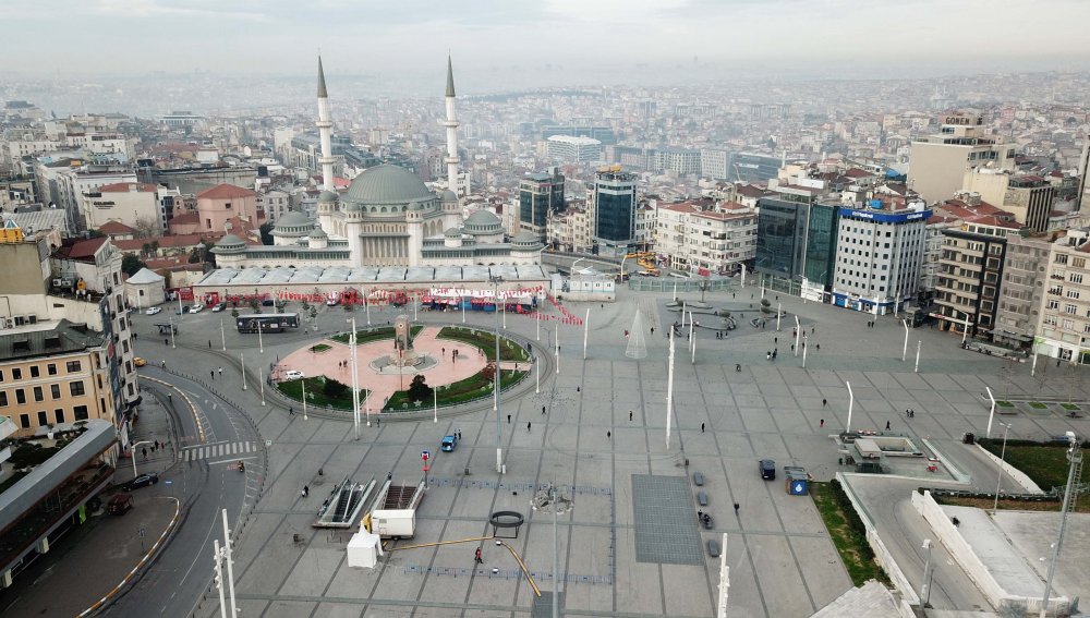 Kısıtlamada İstanbul'un keyfini turistler çıkardı
