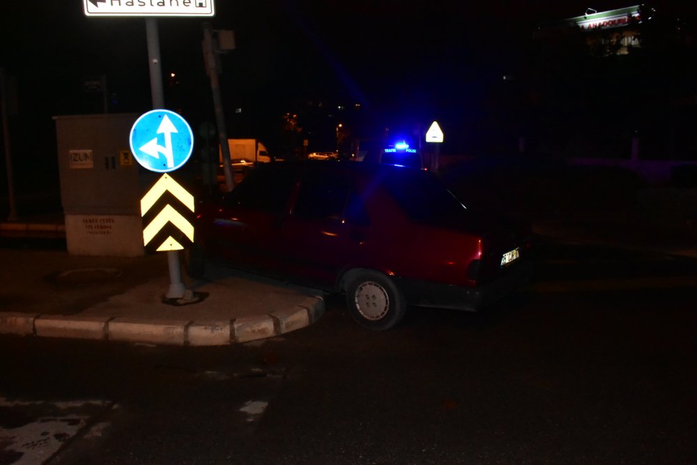 Polisin 'dur' ihtarına uymadı kaza yaptı, hırsızlıktan aranması çıktı