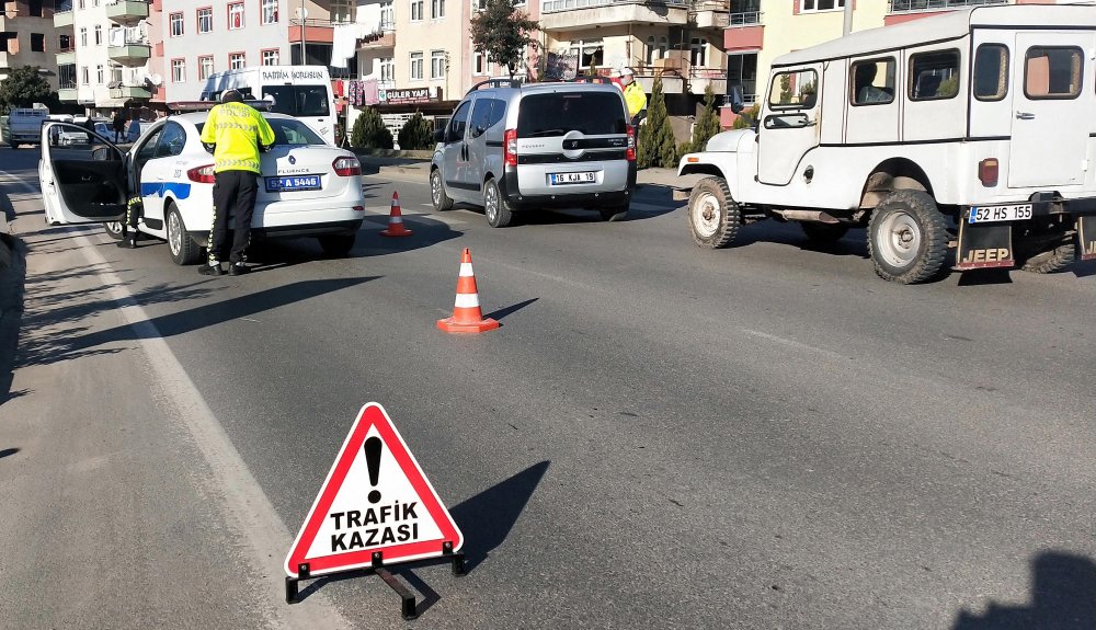 Karşıya geçmeye çalışan 84 yaşında öldü