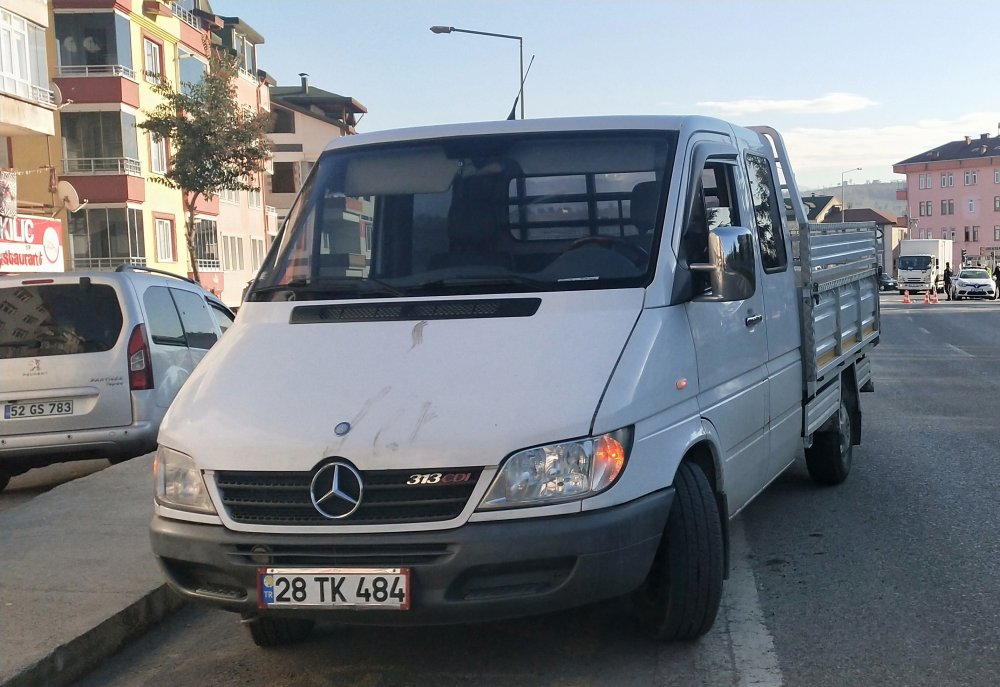 Karşıya geçmeye çalışan 84 yaşında öldü