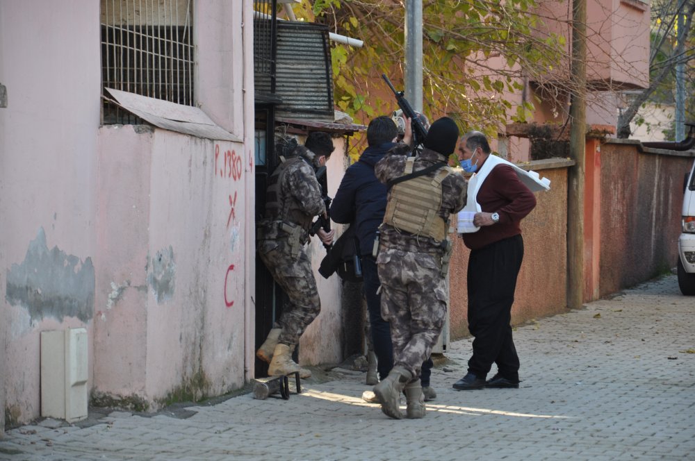 Şizofreni hastası; annesini rehin aldı,  pompalı tüfekle öldürdü!