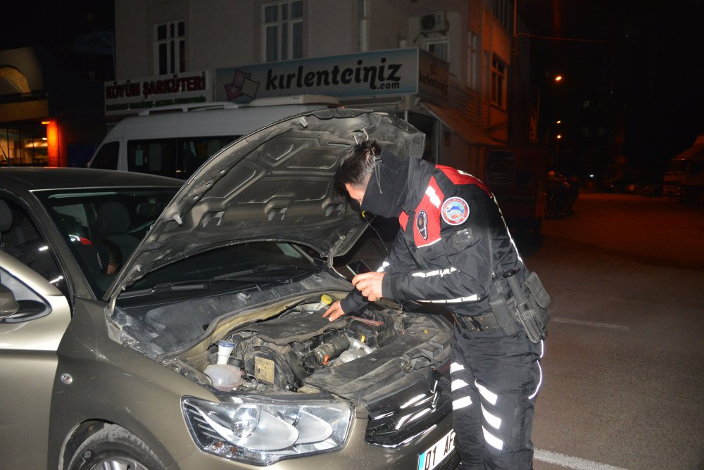 Adana'da hareketli gece; Onlar kaçtı, polis yakaladı