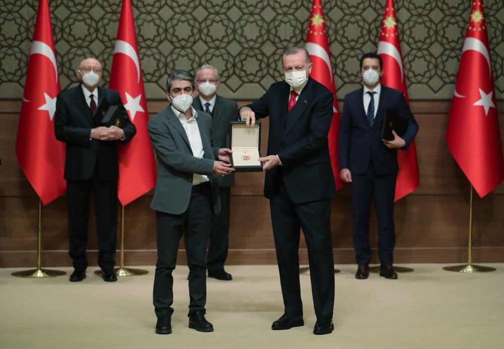 Erdoğan: Milli olmayan milletlerarası olamaz, yerli olmayan evrensel içinde kendine yer bulamaz
