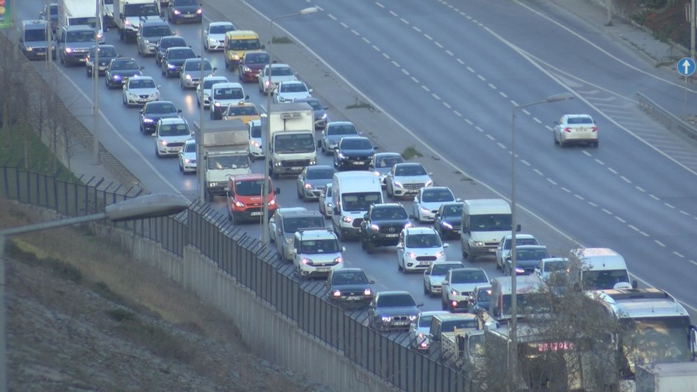 İstanbul'da trafik yoğunluğu yüzde 71
