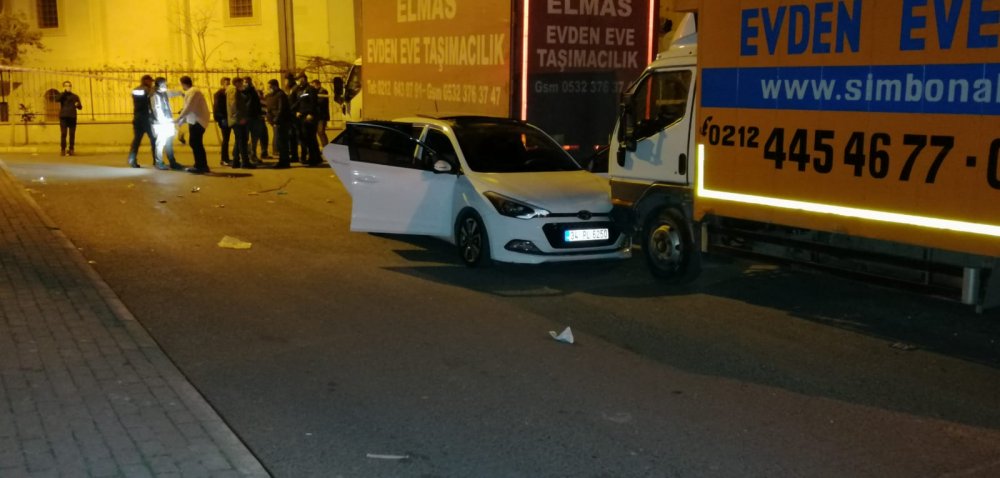 Otomobilinde silahlı saldırıya uğrayan kişi ağır yaralandı