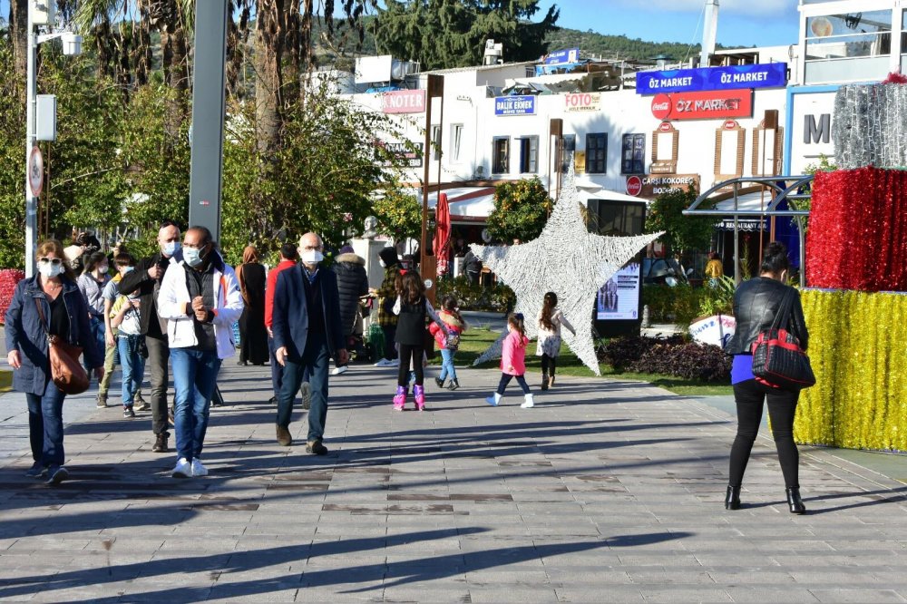 Yılbaşı öncesi Bodrum nüfusu 430 bine çıktı, Başkan Aras: Bodrum yaz dönemi gibi hareketli