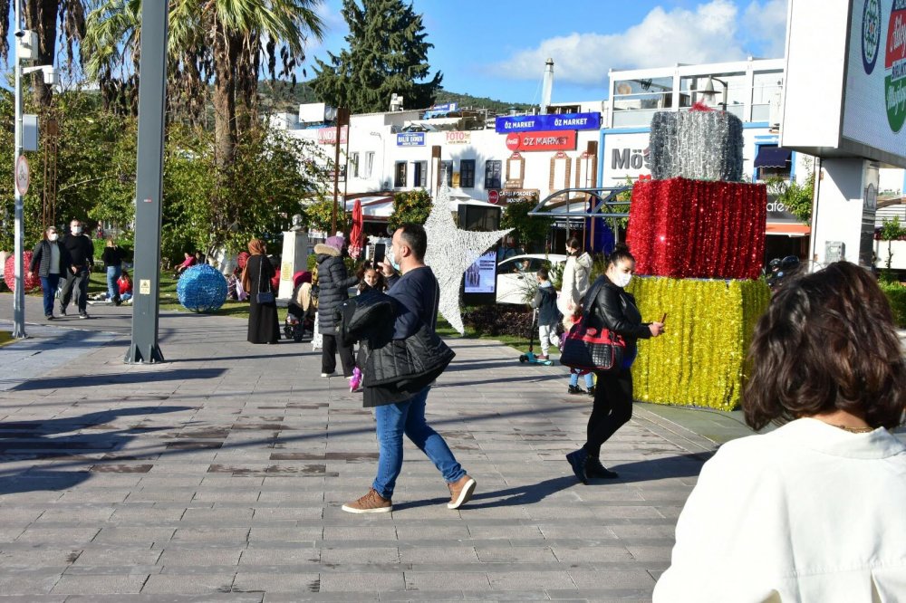 Yılbaşı öncesi Bodrum nüfusu 430 bine çıktı, Başkan Aras: Bodrum yaz dönemi gibi hareketli