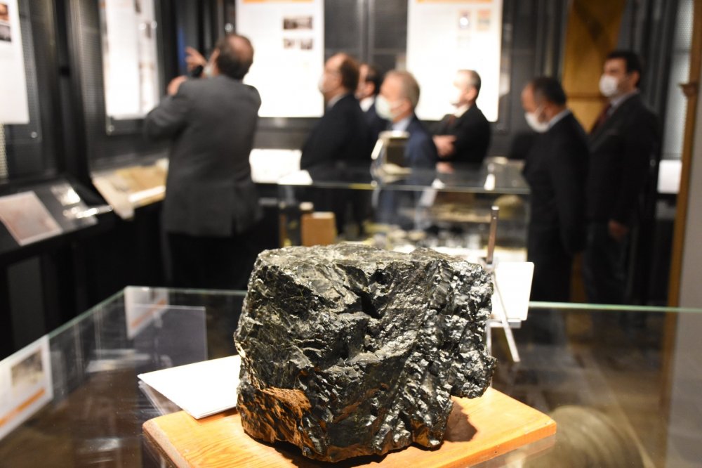 Bakan Dönmez: Karadeniz'deki doğal gaz Filyos'ta karaya çıkacak