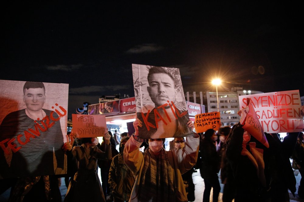 Kadıköy'de kadın cinayetleri protestosu