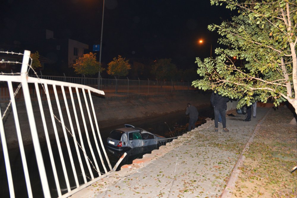 Otomobil sulama kanalına uçtu: 2 yaralı