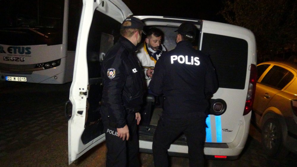 Polise yakalanan alkollü sürücü sosyal medyada