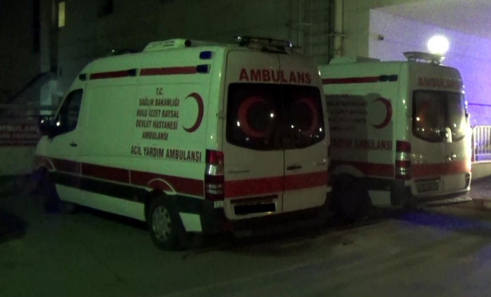 Sağlık personeliyle tartışıp kuru sıkı tabancayla ambulansa ateş açtı