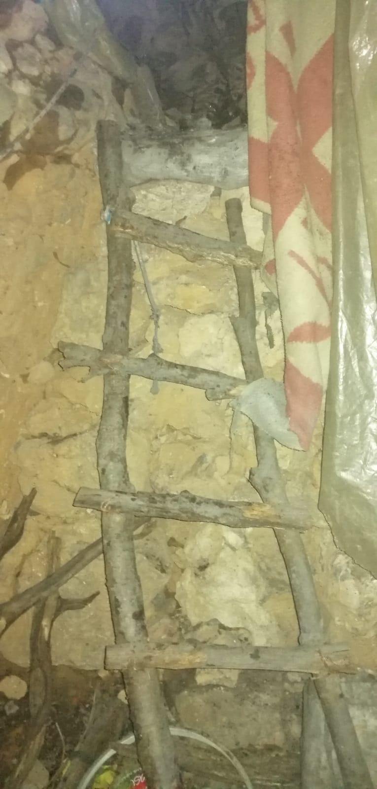 Tunceli'de teröristlerin kullandığı tespit edilen 4 sığınak imha edildi