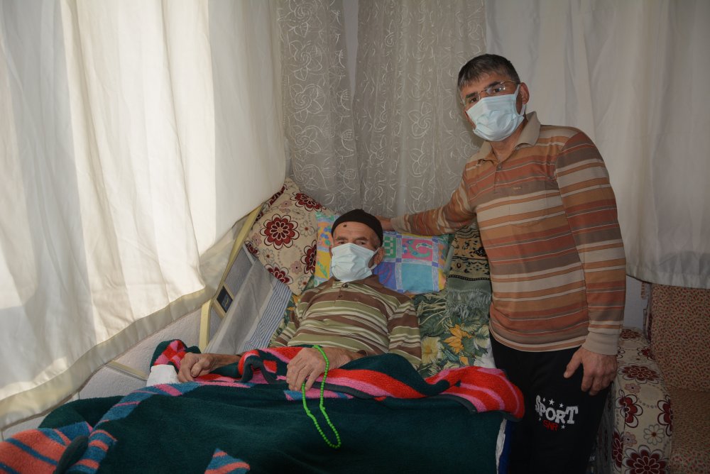 88 yaşında 2 kez koronavirüsü yendi, sağlık çalışanlarına teşekkür etti