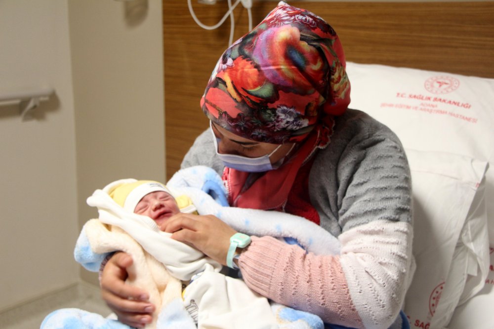 Adana'da yılın ilk bebeği Eymen oldu