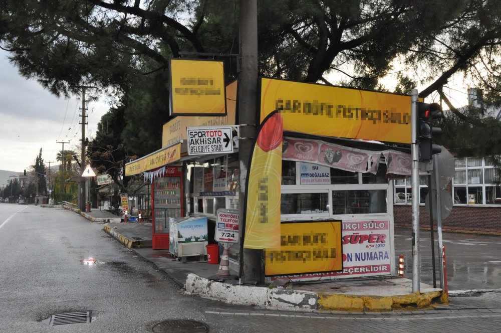 Akhisar'da Milli Piyango'nun büyük ikramiye talihlisi merakı