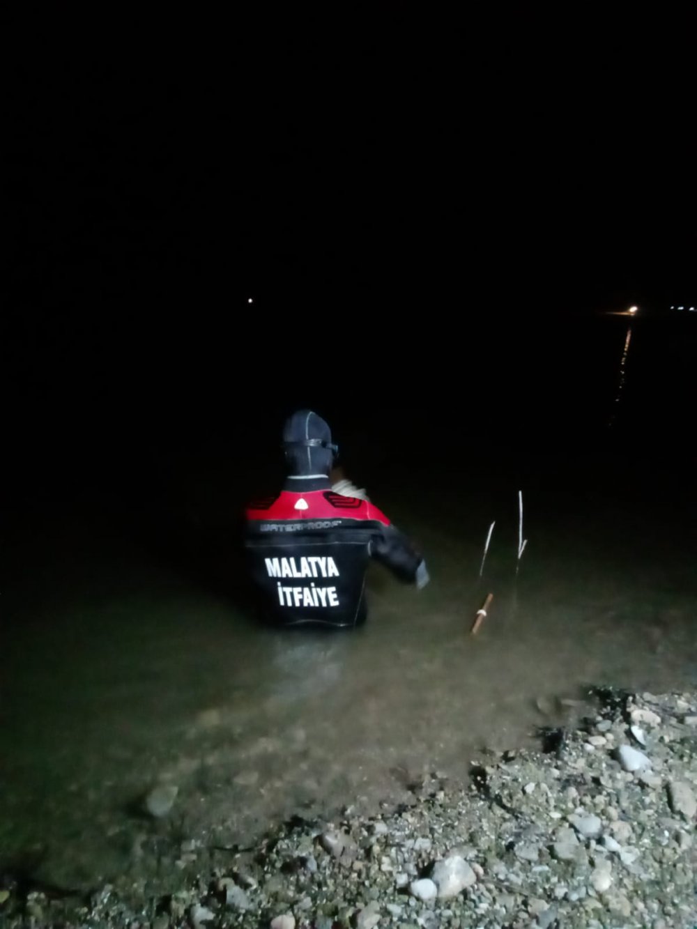 Malatya'da barajda tekne alabora oldu: 1 kişi kayıp