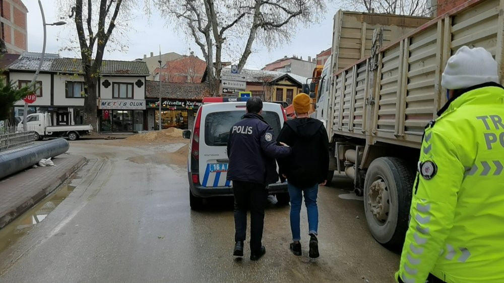 Marketten hırsızlık şüphelisine sokağa çıkma cezası