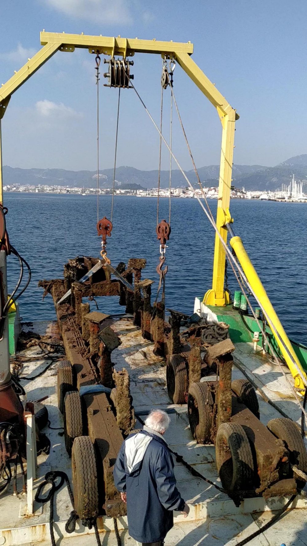 Marmaris Körfezi'ndeki deniz dibi temizliğinde çıkanlar 'yok artık' dedirtti