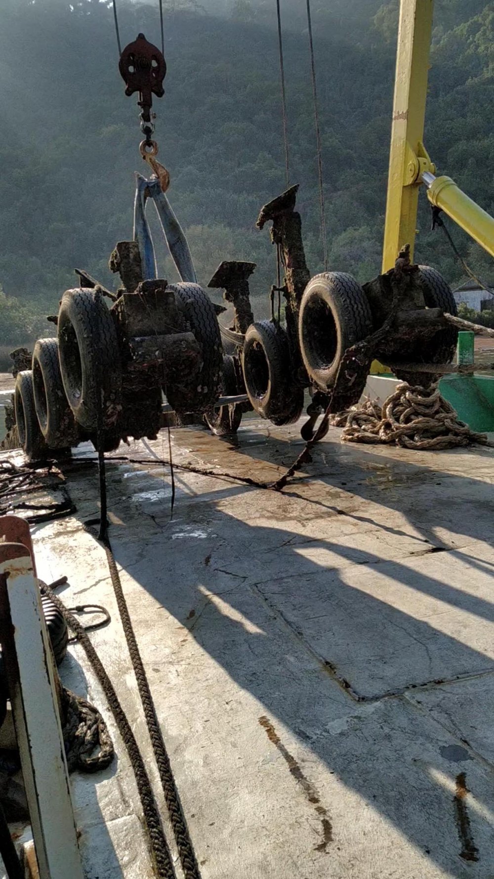 Marmaris Körfezi'ndeki deniz dibi temizliğinde çıkanlar 'yok artık' dedirtti