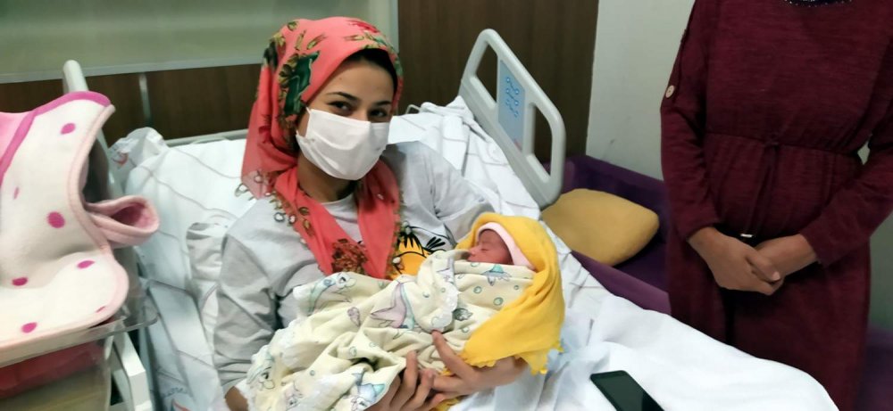 Siirt'te yeni yılın ilk bebekleri doğdu