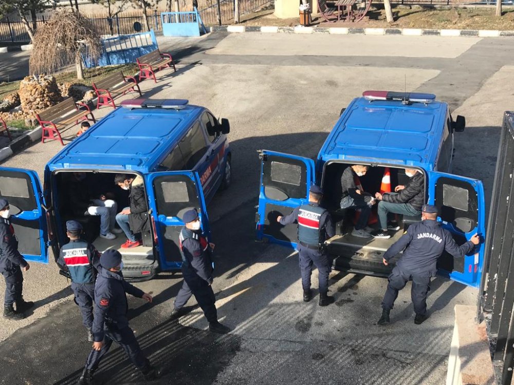 Ankara'da 2 ayrı uyuşturucu operasyonu: 2 tutuklama